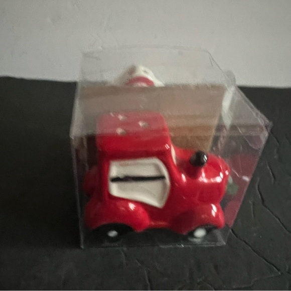 Farm House Salt & Pepper Shaker with Toothpicks Holder Red Barn & Tractor - Picture 4 of 13